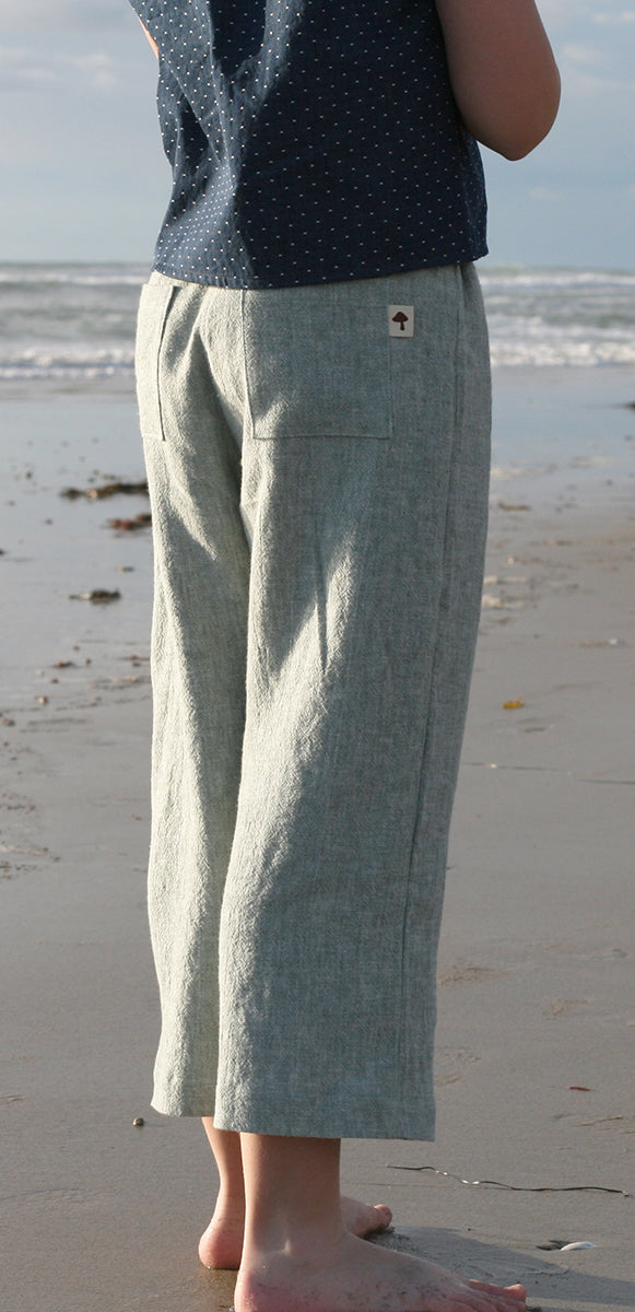 Cora Beachcomber Cropped Pant in Sage